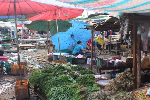 laos-reise-llt003-11-markt