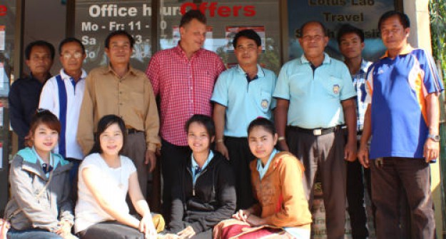 reiseagentur-laos-lotus-team